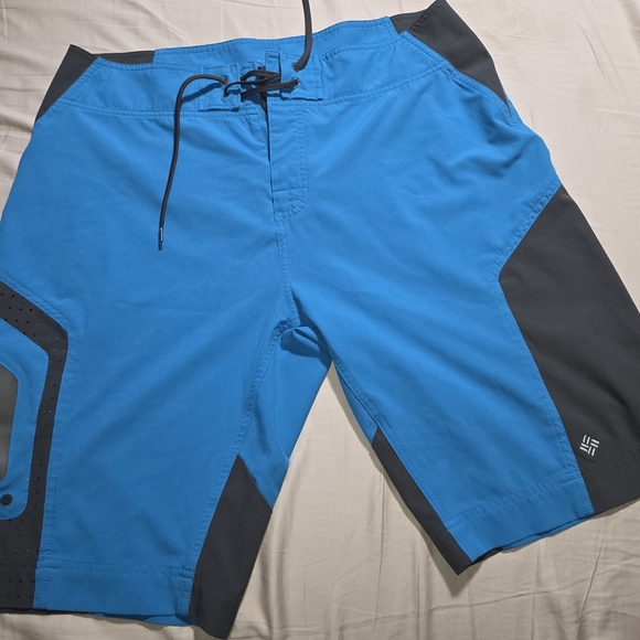 Men's Athletic Blue and Black Shorts - Picture 6 of 6